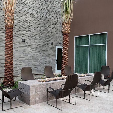 Courtyard By Marriott Mesa At Wrigleyville West Buitenkant foto