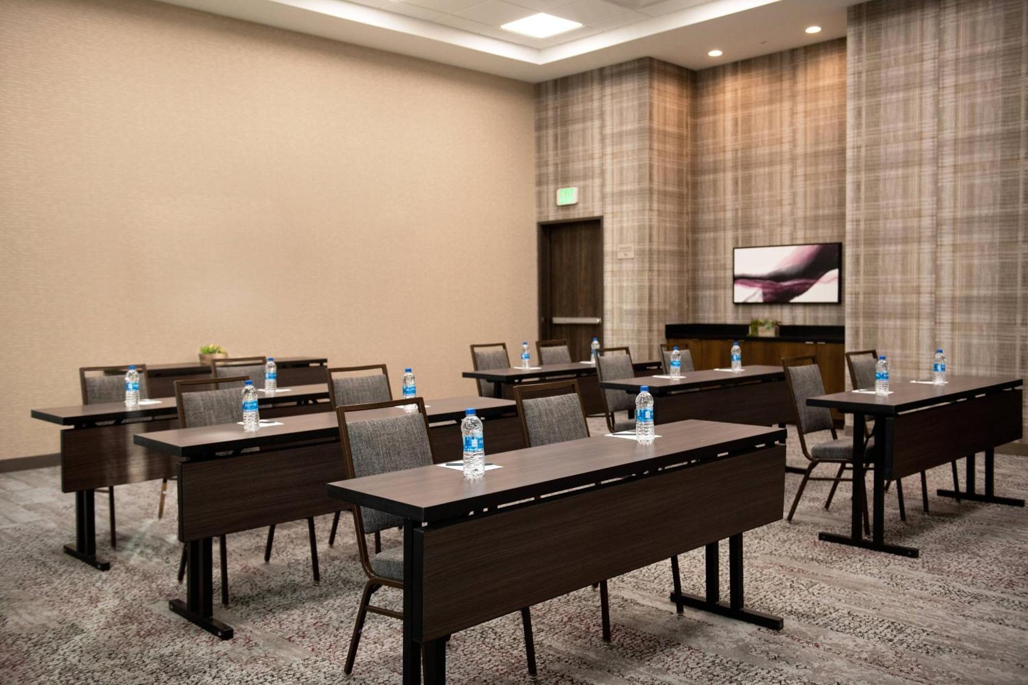 Courtyard By Marriott Mesa At Wrigleyville West Buitenkant foto