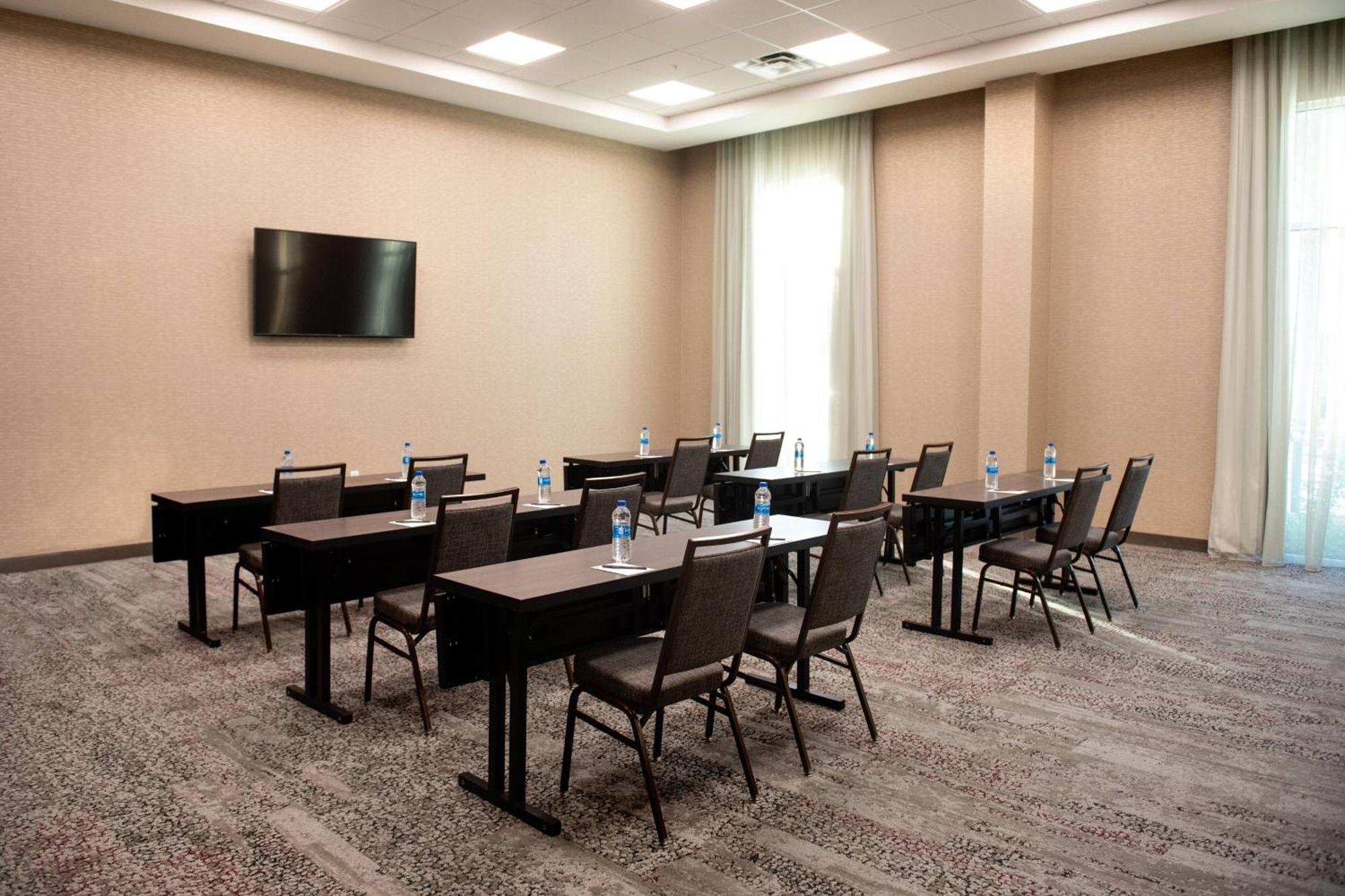 Courtyard By Marriott Mesa At Wrigleyville West Buitenkant foto