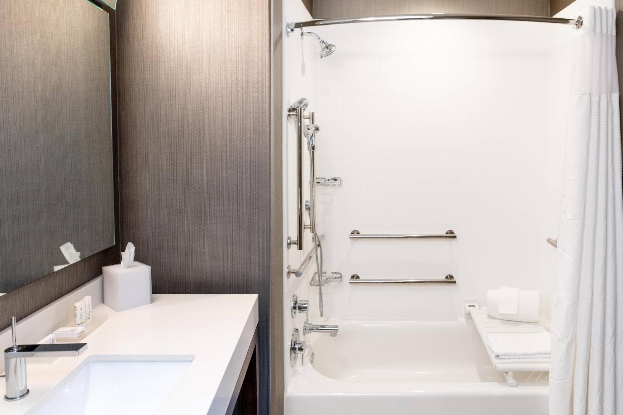 Courtyard By Marriott Mesa At Wrigleyville West Buitenkant foto