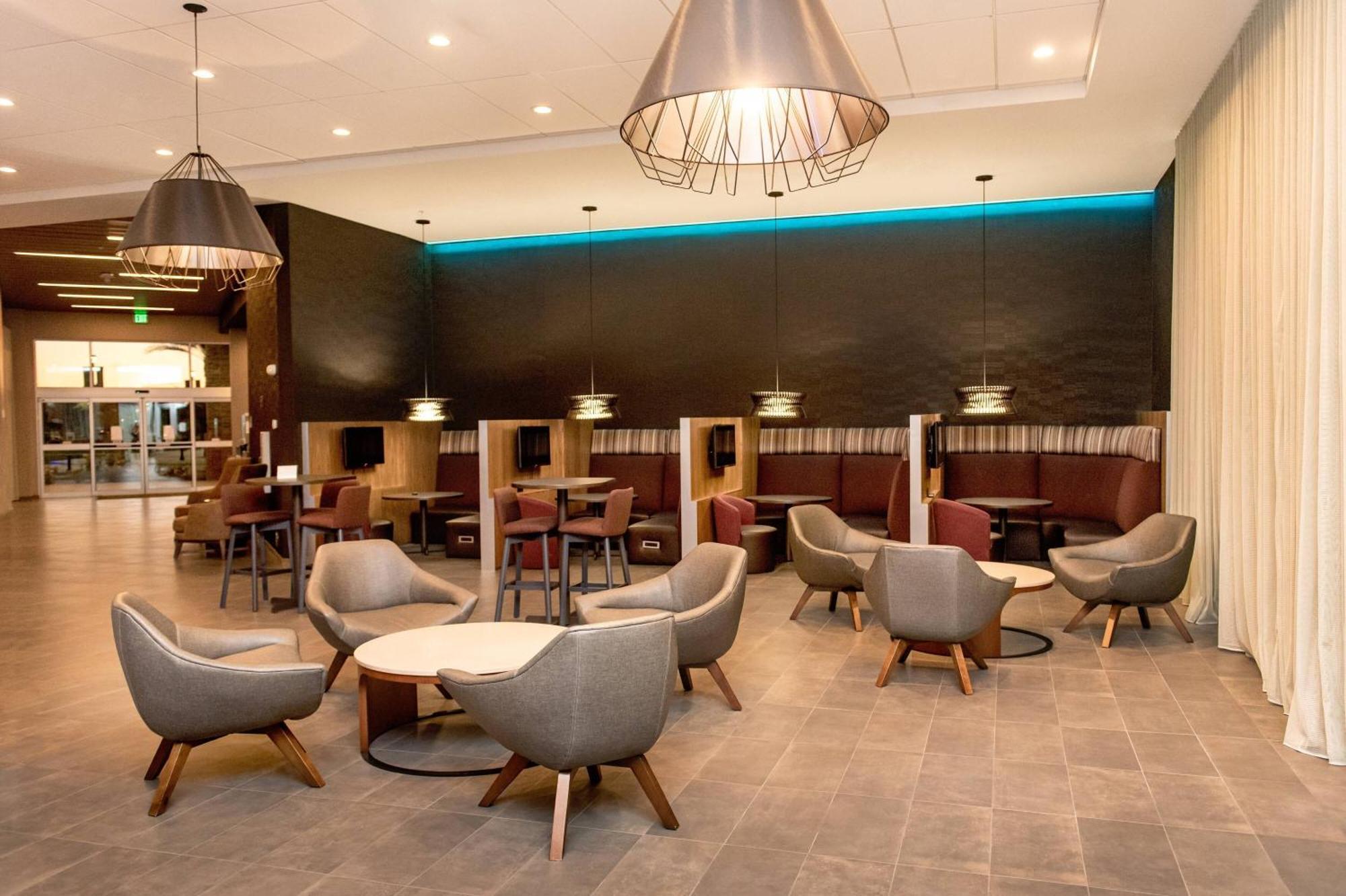 Courtyard By Marriott Mesa At Wrigleyville West Buitenkant foto